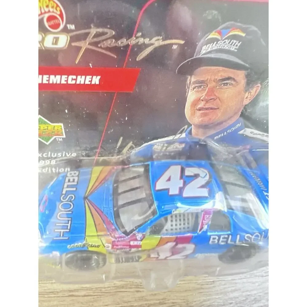 Joe Nemechek #42 Bellsouth 1998 Chevrolet Monte Carlo 1st Edition Hot Wheels H96